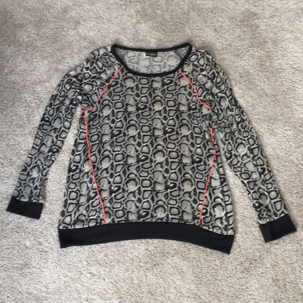 Snakeskin print long sleeve tee.